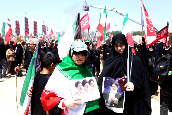تصاویر/ بدرقه حماسی رهبر شهید انقلاب در تهران