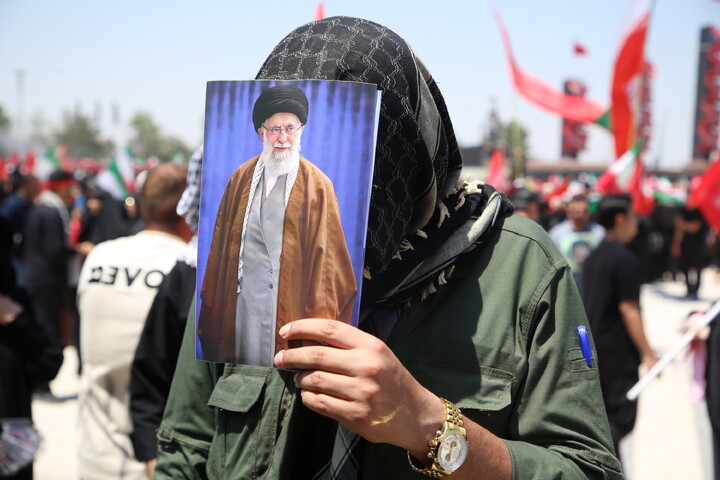 تصاویر/ بدرقه حماسی رهبر شهید انقلاب در تهران