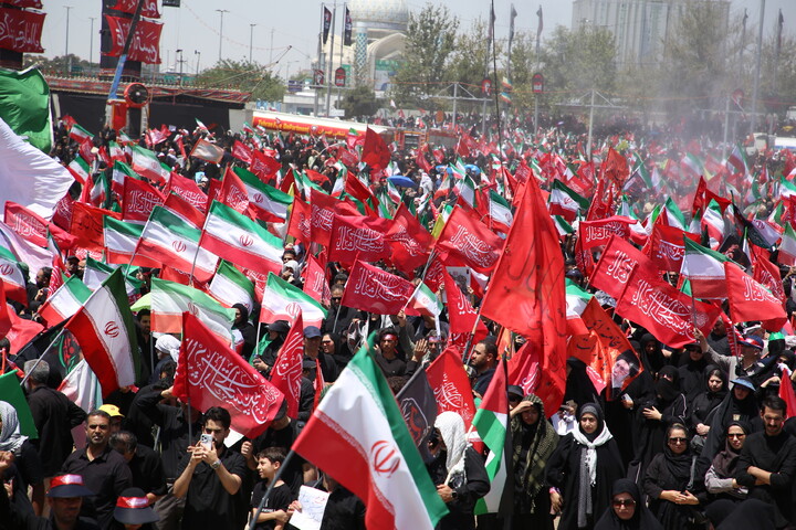 تصاویر/ بدرقه حماسی رهبر شهید انقلاب در تهران