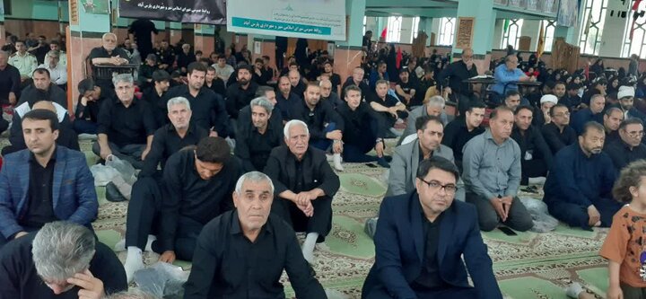 تصاویر/ اجتماع جاماندگان مراسم تشییع رهبر شهید انقلاب در پارس آباد