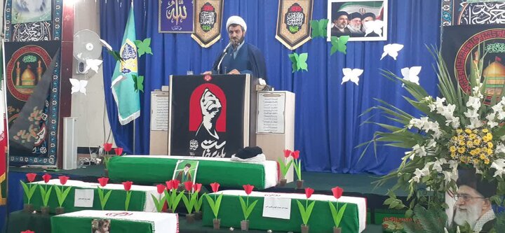 تصاویر/ اجتماع جاماندگان مراسم تشییع رهبر شهید انقلاب در پارس آباد