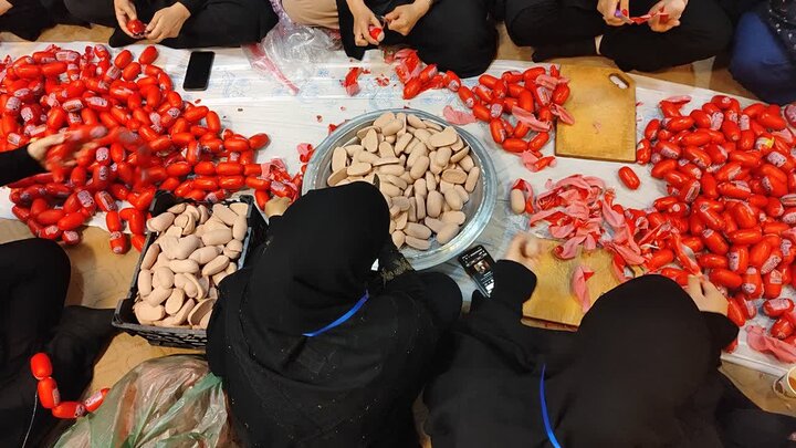 تصاویر / تداوم خدمت رسانی اساتید وطلاب حوزه علمیه خواهران شهرستان بویین زهرا در بوستان رازی در  منطقه 11تهران