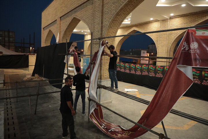 تصاویر/ خدمات گسترده حرم امامزاده موسی مبرقع(ع) برای زائران تشییع پیکر رهبر شهید انقلاب