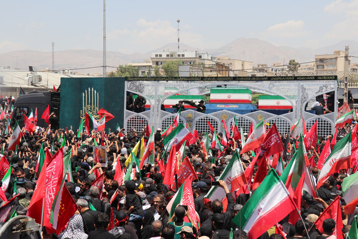 تصاویر / تشییع «قائد شهید امت» در تهران