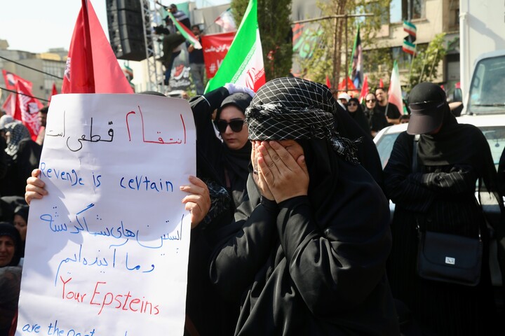 تصاویر/ حضور بختیاری‌ها در مراسم رهبر شهید