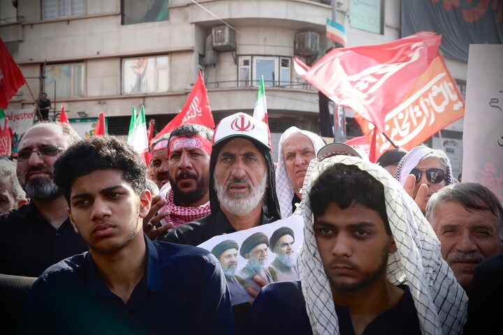 تصاویر/ حضور بختیاری‌ها در مراسم رهبر شهید