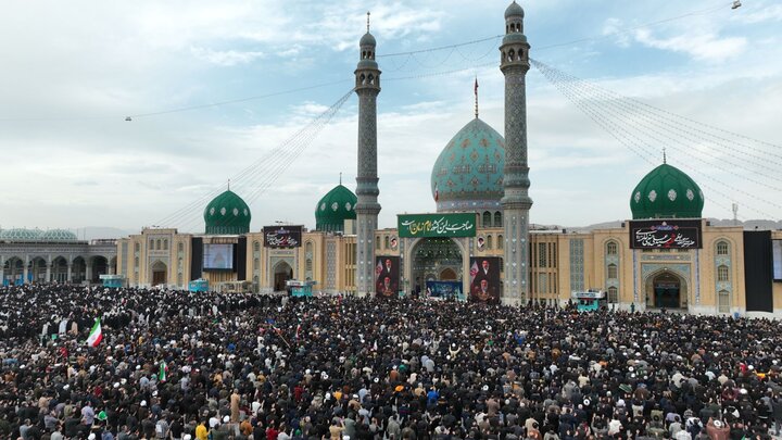 نماز بر پیکر مطهر آقای شهید ساعت ۶ صبح در مسجد جمکران اقامه می‌شود