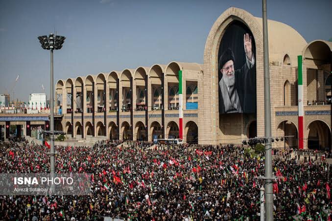 Sea of Humanity Engulfs Tehran as Millions Bid Farewell to Martyred Leader