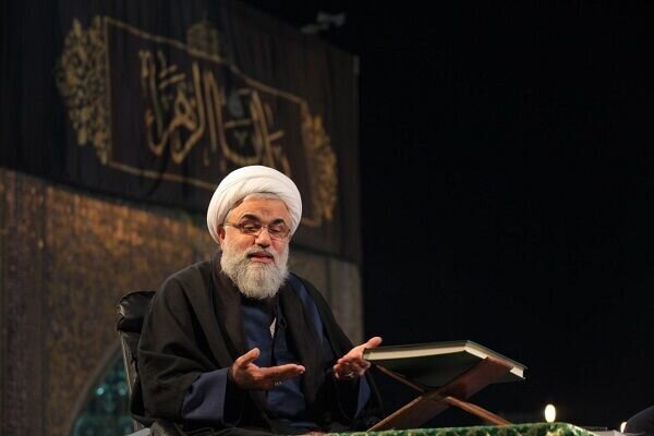 حضور در مراسم وداع با رهبر شهید انقلاب، تکلیف انسانی و الهی است