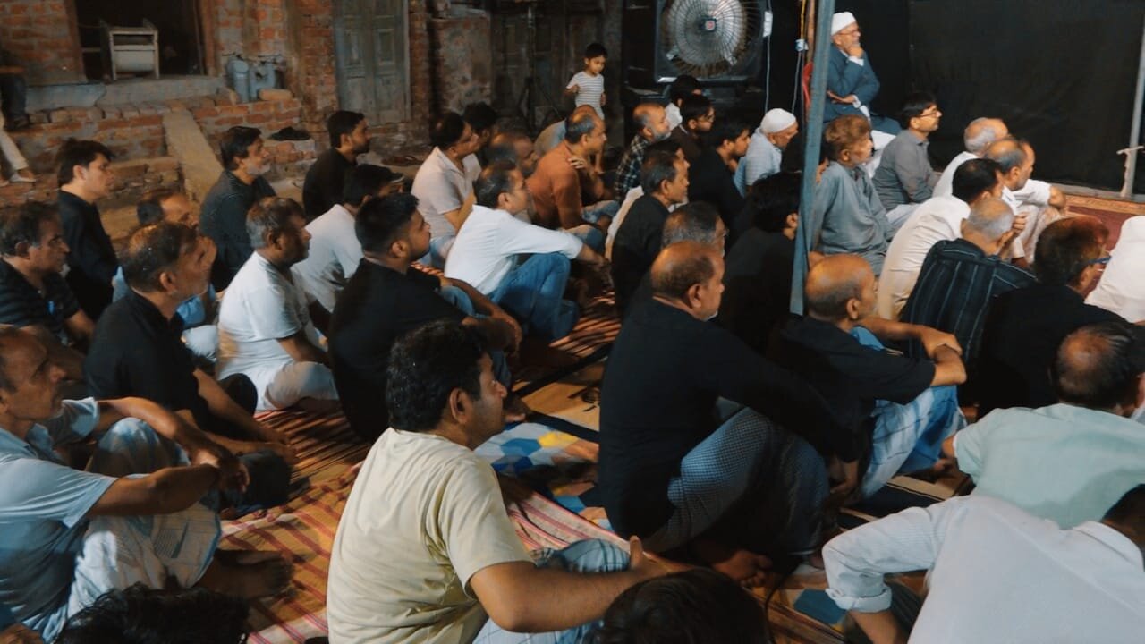 इमाम हुसैन (अ) की अज़ादारी दिलों में ईमान की गर्मी और मजबूती का कारण: मौलाना ज़ैग़म रिज़वी