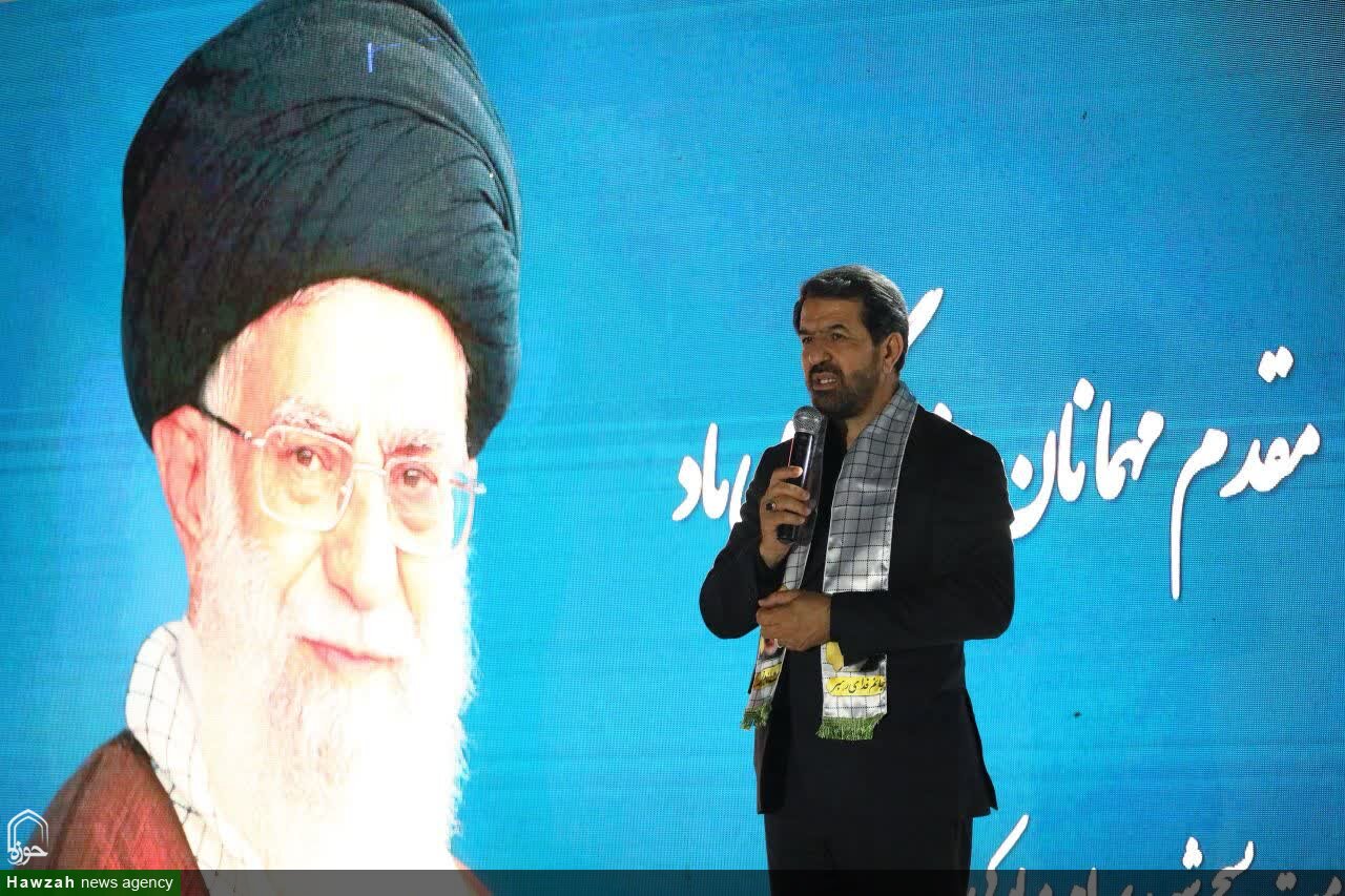 حضور در مراسم تشییع رهبر شهید، ادای دین به انقلاب، اسلام و مکتب عاشورا تست