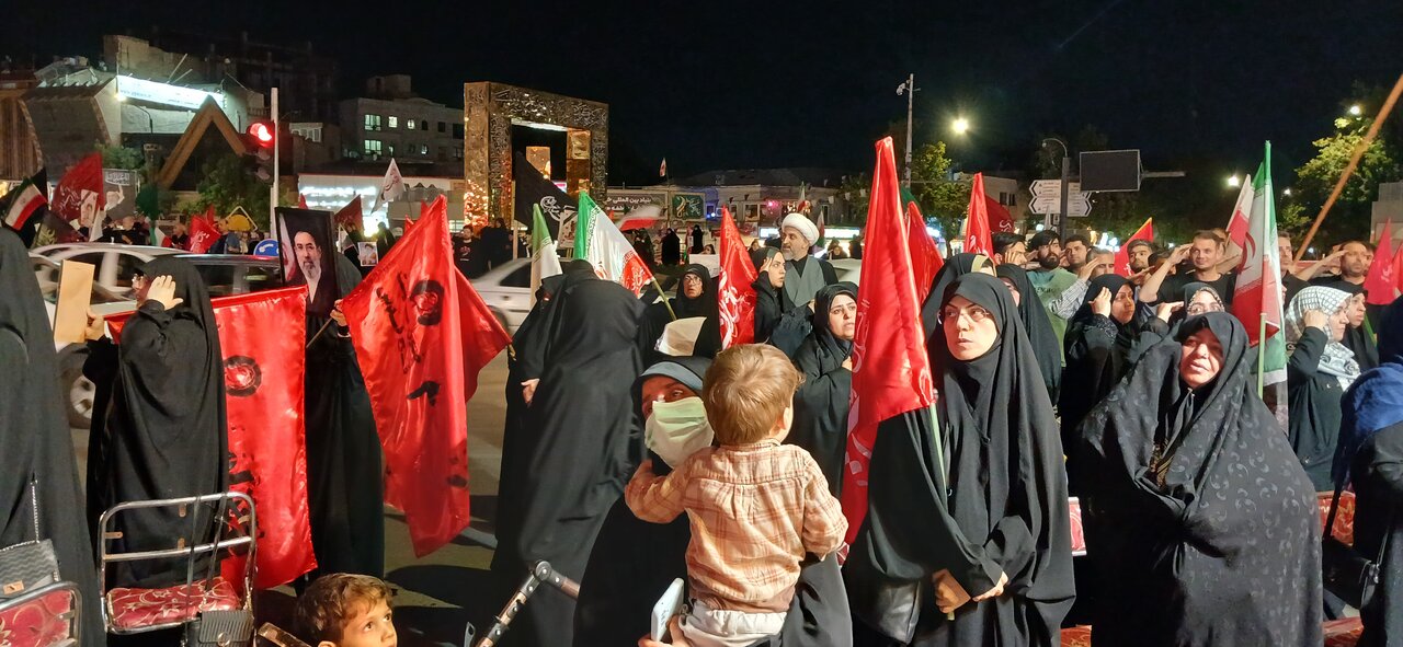 مراسم سوگواری رهبرشهید دراجتماعات مردمی مشهد