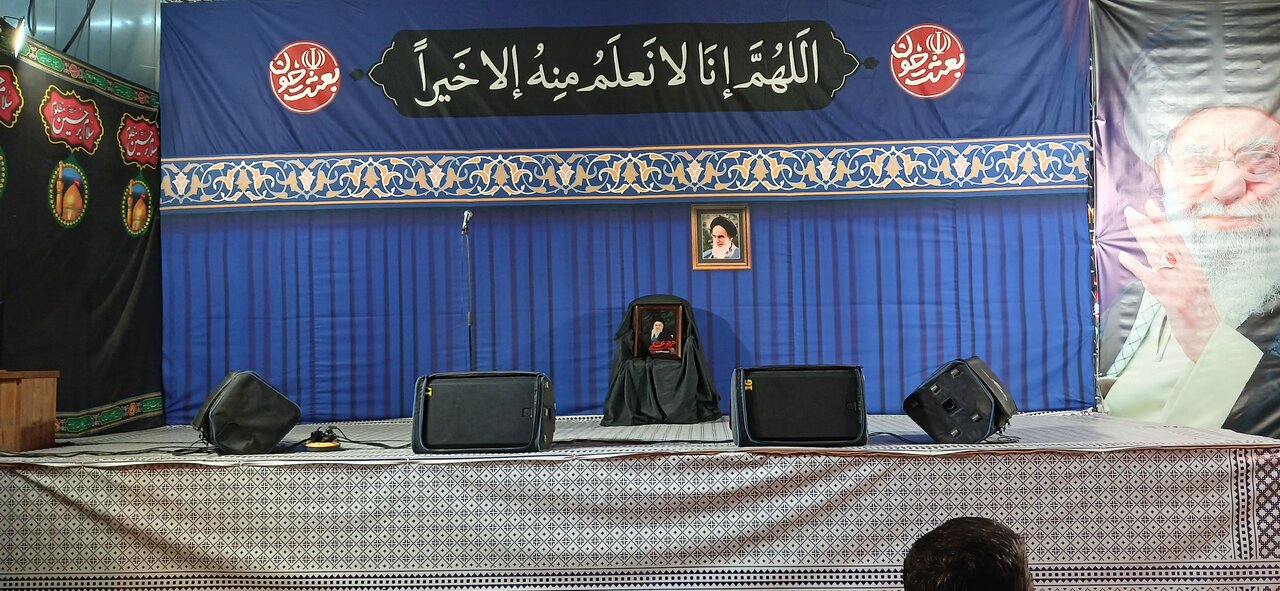 مراسم سوگواری رهبرشهید دراجتماعات مردمی مشهد