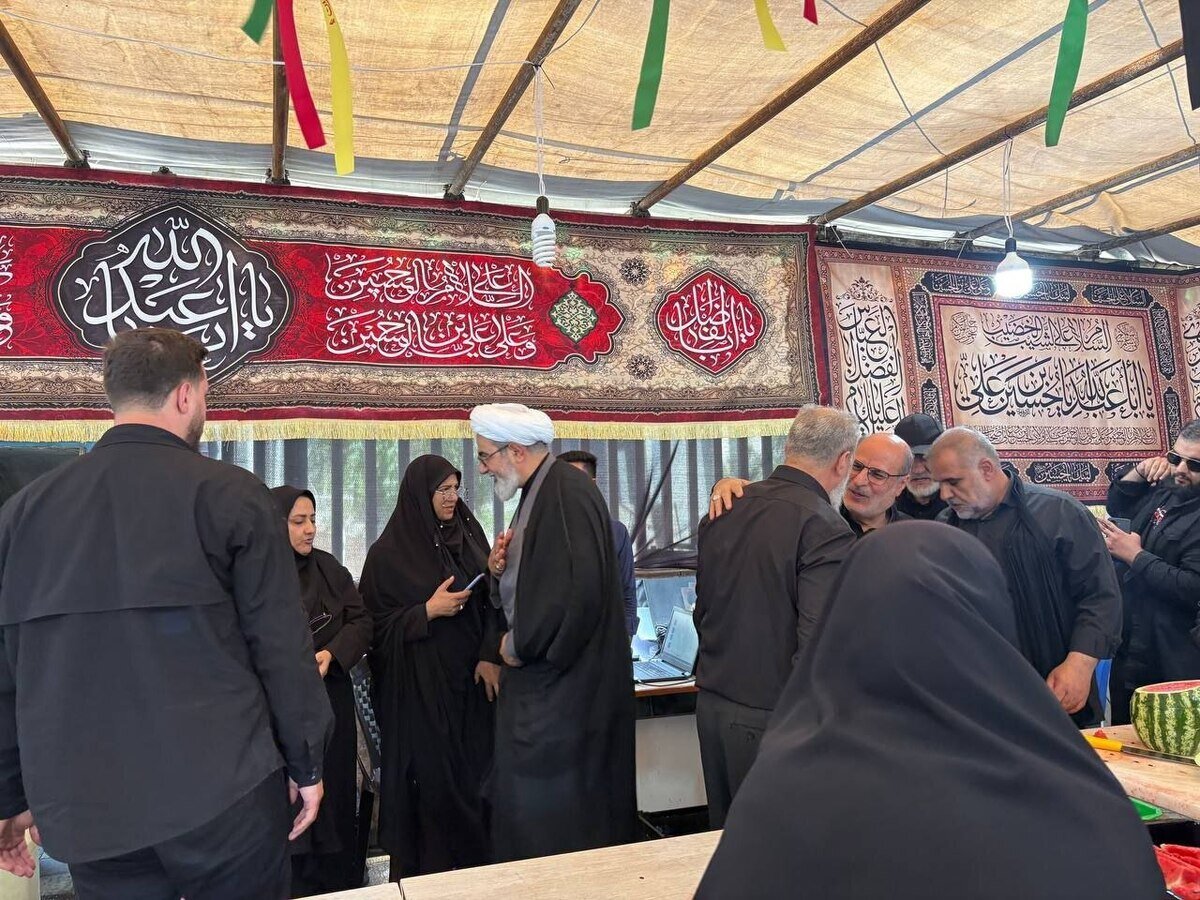 خون رهبر شهید، طومار استکبار را درهم خواهد پیچید