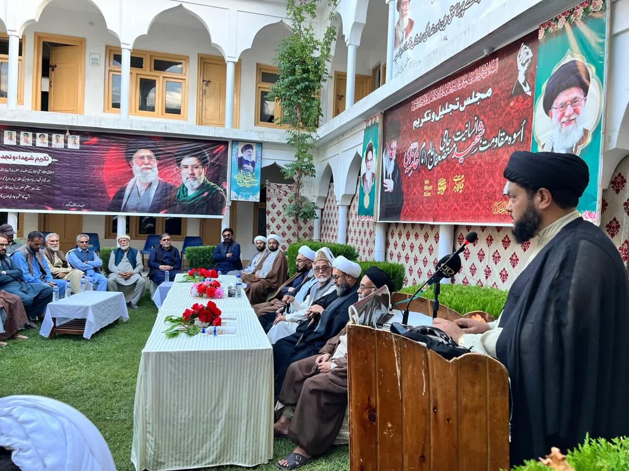 سکردو میں رہبرِ شہید کی یاد میں عظیم الشان اجتماع: رہبرِ معظم کی پوری زندگی توحید، عدل، آزادی، عزتِ امت اور مظلوموں کی حمایت کے لیے وقف رہی، مقررین