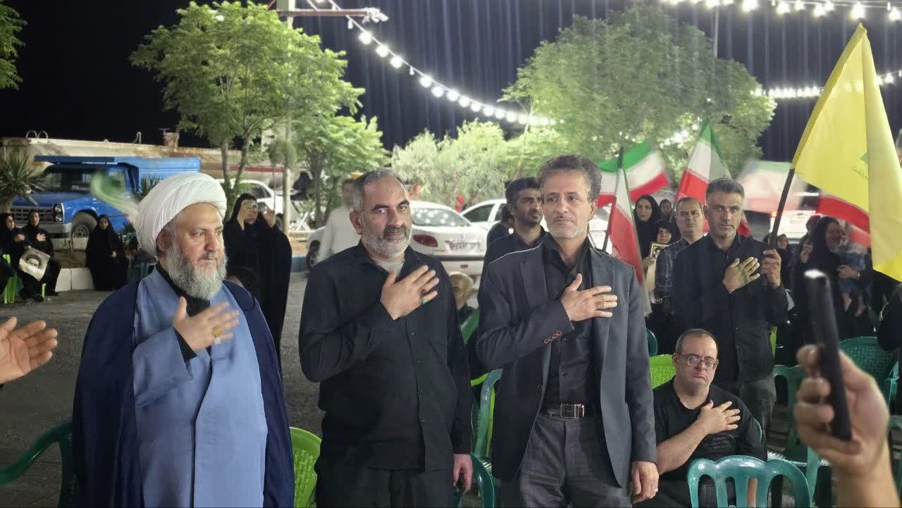 حضور امام جمعه آران‌وبیدگل در مراسم تشییع و وداع با رهبر شهید+تصاویر و فیلم