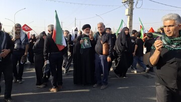 دشمنان منتظر انتقام خون رهبر شهید باشند