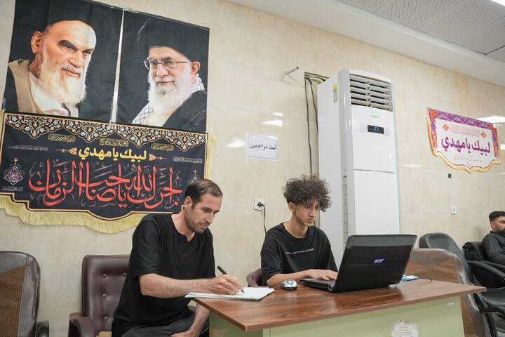 L’atmosfera della sacra Moschea di Jamkaran alla vigilia della cerimonia funebre del Leader della Rivoluzione Islamica a Qom
