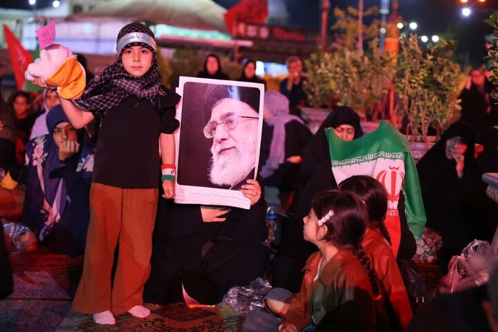 تصاویر / سومین شب بدرقه «آقای شهید ایران» در همدان