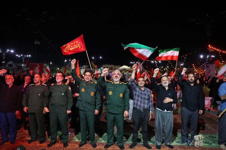 تصاویر / سومین شب بدرقه «آقای شهید ایران» در همدان