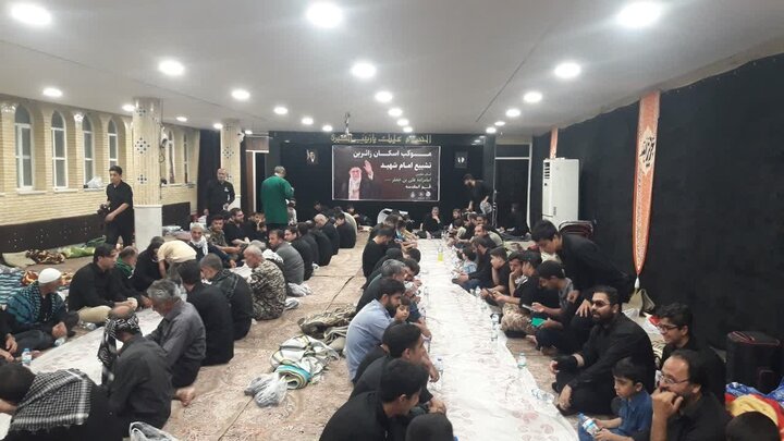 تصاویر /خادم‌گونه در مسیر وداع؛ گزارشی از میزبانی گرم امامزاده علی بن جعفر(ع)از زائران رهبر شهید
