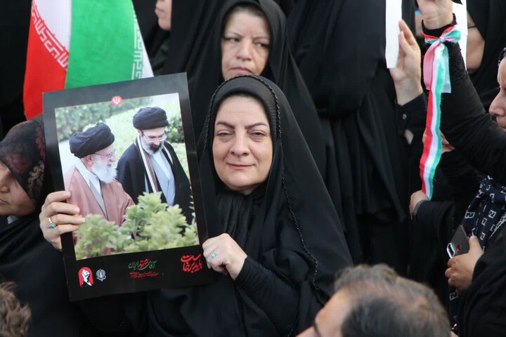 تصاویر / ملایر در سوگ آقای شهید ایران