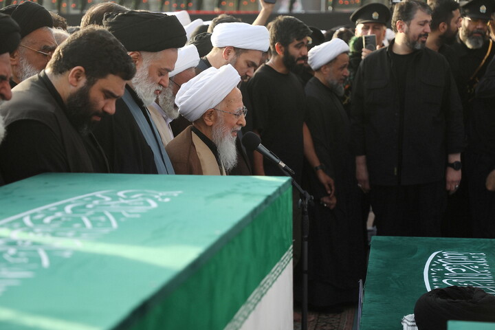 قم المقدسہ میں رہبر شہید (رہ) کی تشییع کے مناظر