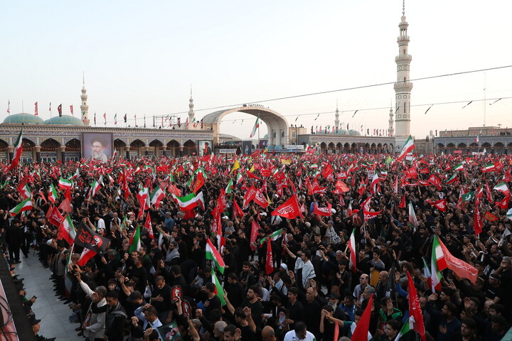 قم المقدسہ میں رہبر شہید (رہ) کی تشییع کے مناظر