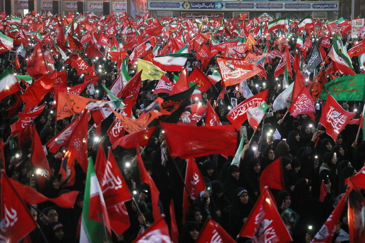 قم المقدسہ میں رہبر شہید (رہ) کی تشییع کے مناظر