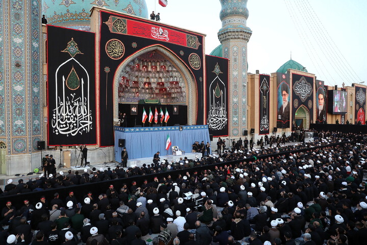 قم المقدسہ میں رہبر شہید (رہ) کی تشییع کے مناظر