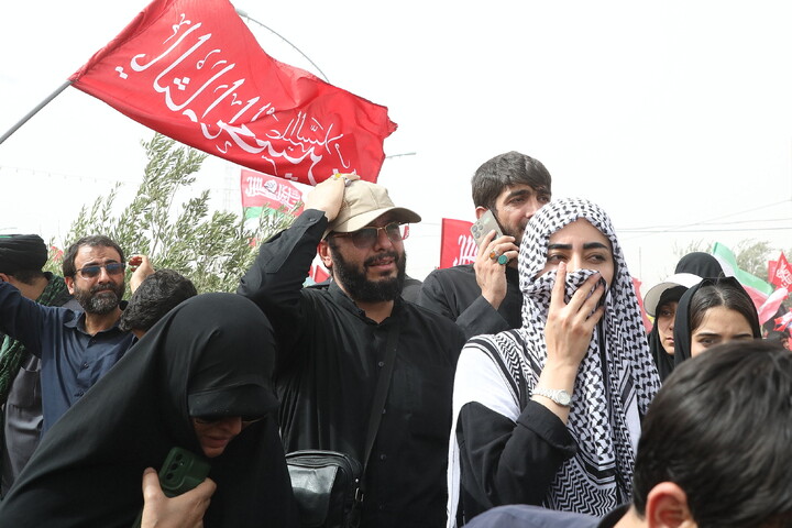 قم المقدسہ میں رہبر شہید (رہ) کی تشییع کے مناظر