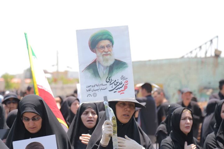 تصاویر/ اجتماع جاماندگان مراسم تشییع رهبر شهید انقلاب در اردبیل