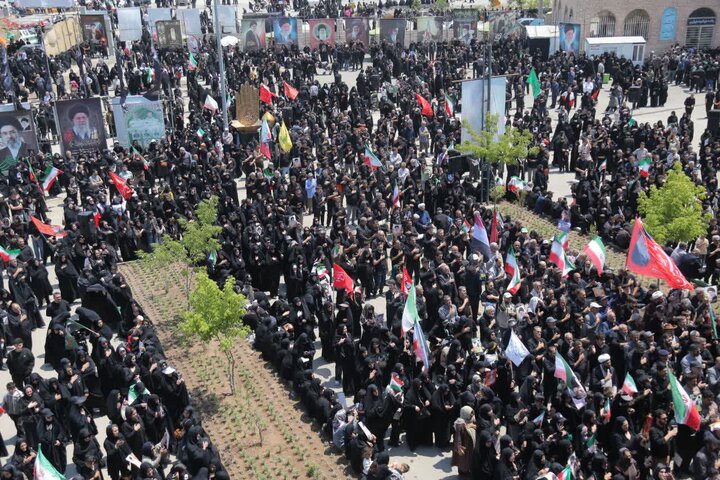 تصاویر/ اجتماع جاماندگان مراسم تشییع رهبر شهید انقلاب در اردبیل