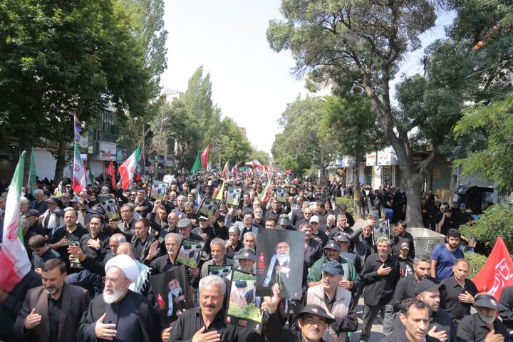 تصاویر/ اجتماع جاماندگان مراسم تشییع رهبر شهید انقلاب در اردبیل
