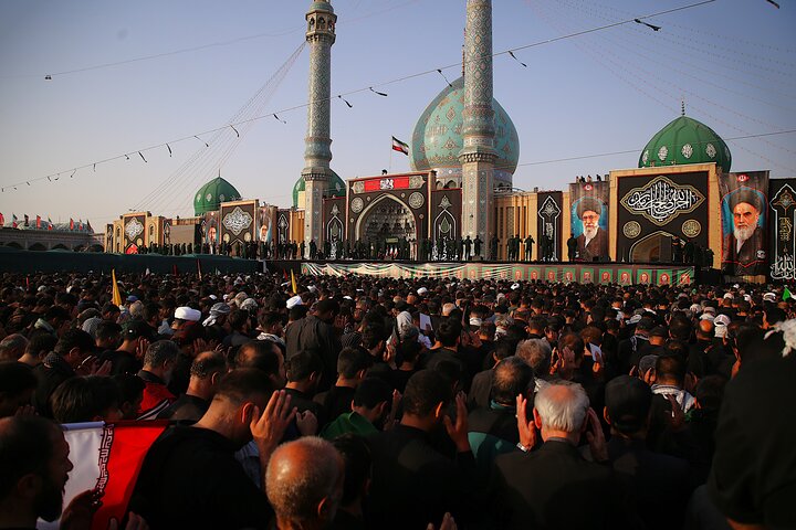 وداع آخر مردم قم با رهبر شهید