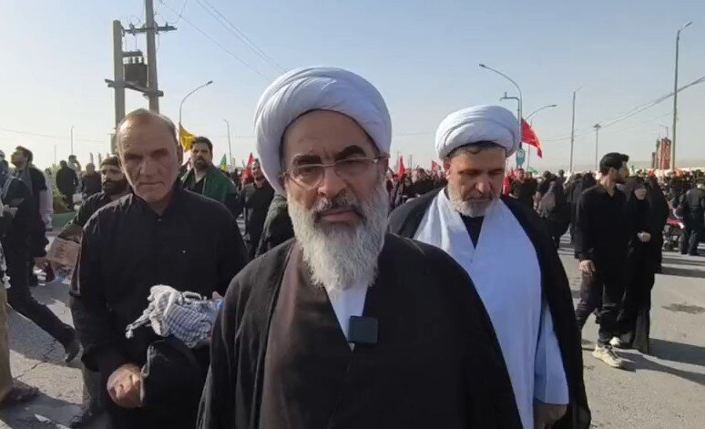 فیلم | گفت و گو با آیت الله محمدجواد فاضل در حاشیه مراسم تشییع پیکر رهبر شهید