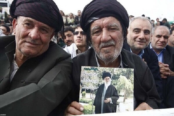 «استقبال تاریخی پاوه از رهبر انقلاب؛ نماد وحدت و مقاومت اورامانات»+عکس