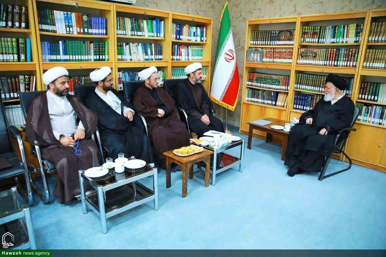حمایت از اساتید، بهبود معیشت طلاب و ساماندهی مدارس، از الزامات ارتقای کارآمدی حوزه‌های علمیه است