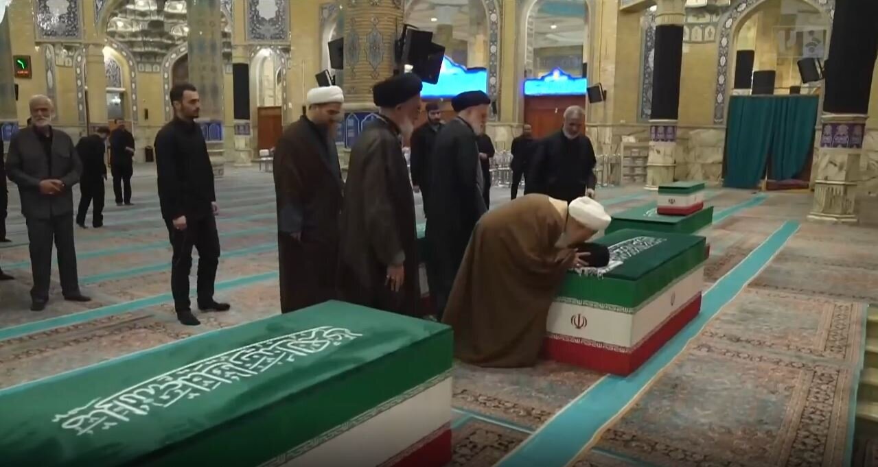 Репортаж в режиме реального времени о церемонии прощания и похорон Имама-мученика в Куме / Восстание мстителей за кровь Господина-мученика