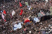 Vidéo/Najaf en deuil : une foule immense accompagne le dirigeant martyr de la Révolution islamique vers le sanctuaire de l’Imam Ali
