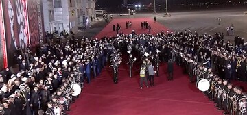 آغاز رسمی تشییع پیکر شهید امام خامنه‌ای در نجف اشرف با حضور مقامات عالی‌رتبه