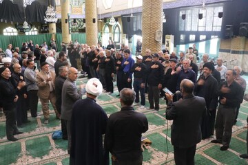 تصاویر/ مراسم یادبود رهبر شهید در مسجد جامع قرچک