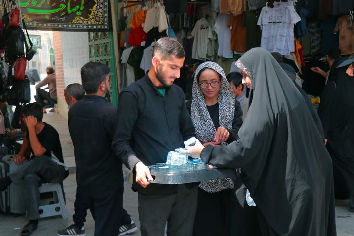 تصاویر/ خدمات رفاهی و فرهنگی در مزار مقدس شیخان و بقعه متبرکه ابن بابویه(ره)برای زائران رهبرشهید