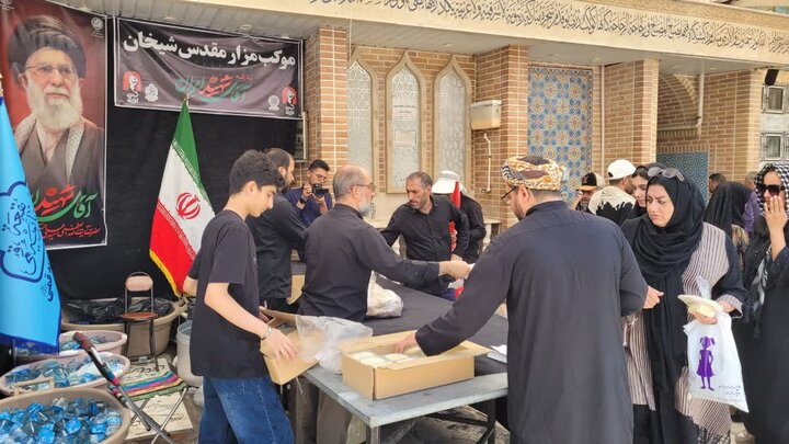 تصاویر/ خدمات رفاهی و فرهنگی در مزار مقدس شیخان و بقعه متبرکه ابن بابویه(ره)برای زائران رهبرشهید
