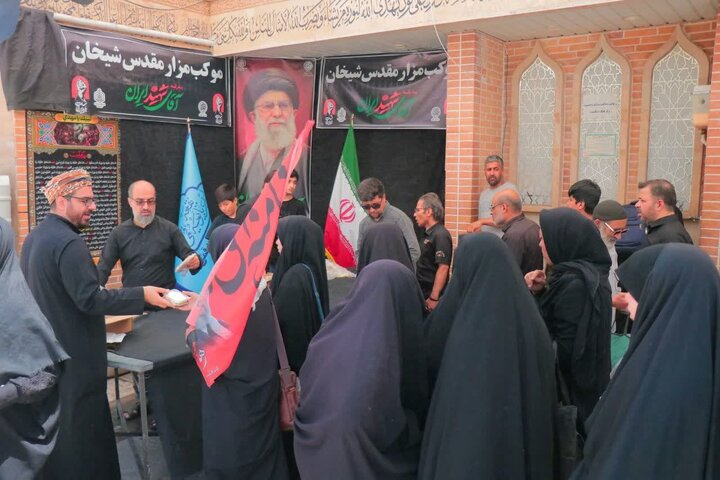 تصاویر/ خدمات رفاهی و فرهنگی در مزار مقدس شیخان و بقعه متبرکه ابن بابویه(ره)برای زائران رهبرشهید