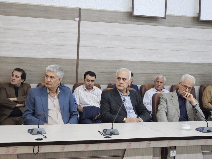 تصاویر/نشست تبیین «جامعیت شخصیت امام شهید در میان رهبران جهان» در دانشگاه علوم پزشکی کردستان