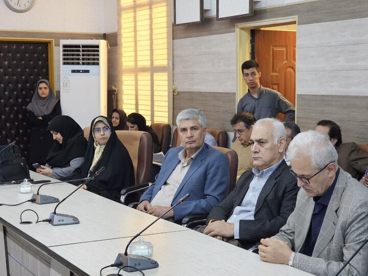 تصاویر/نشست تبیین «جامعیت شخصیت امام شهید در میان رهبران جهان» در دانشگاه علوم پزشکی کردستان