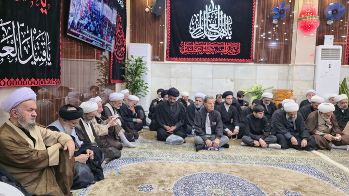 تصاویر/ مراسم بزرگداشت رهبر شهید توسط علما در حرم امیرالمؤمنین علیه السلام