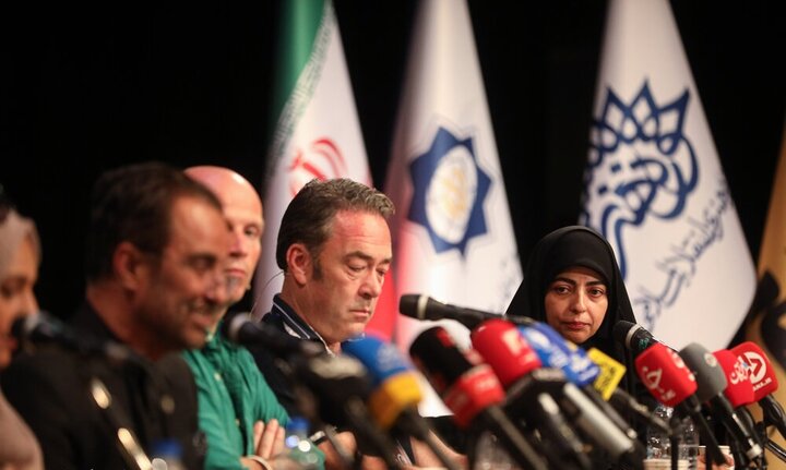 تصاویر/ نشست تخصصی «خامنه‌ای کیست؟»