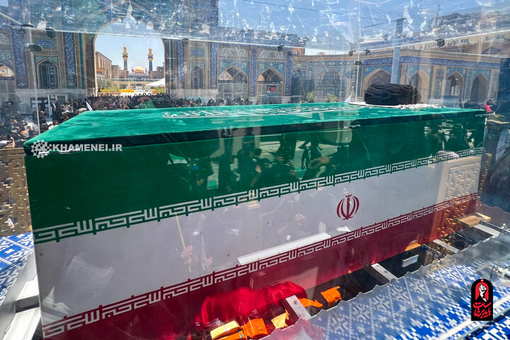 Immagini storiche del maestoso corteo funebre del Leader martire combattente a Najaf